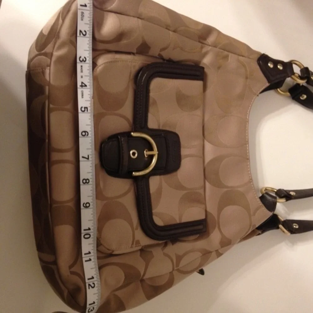 Coach gold signature c triple compartment soho hobo bag brown leather rare